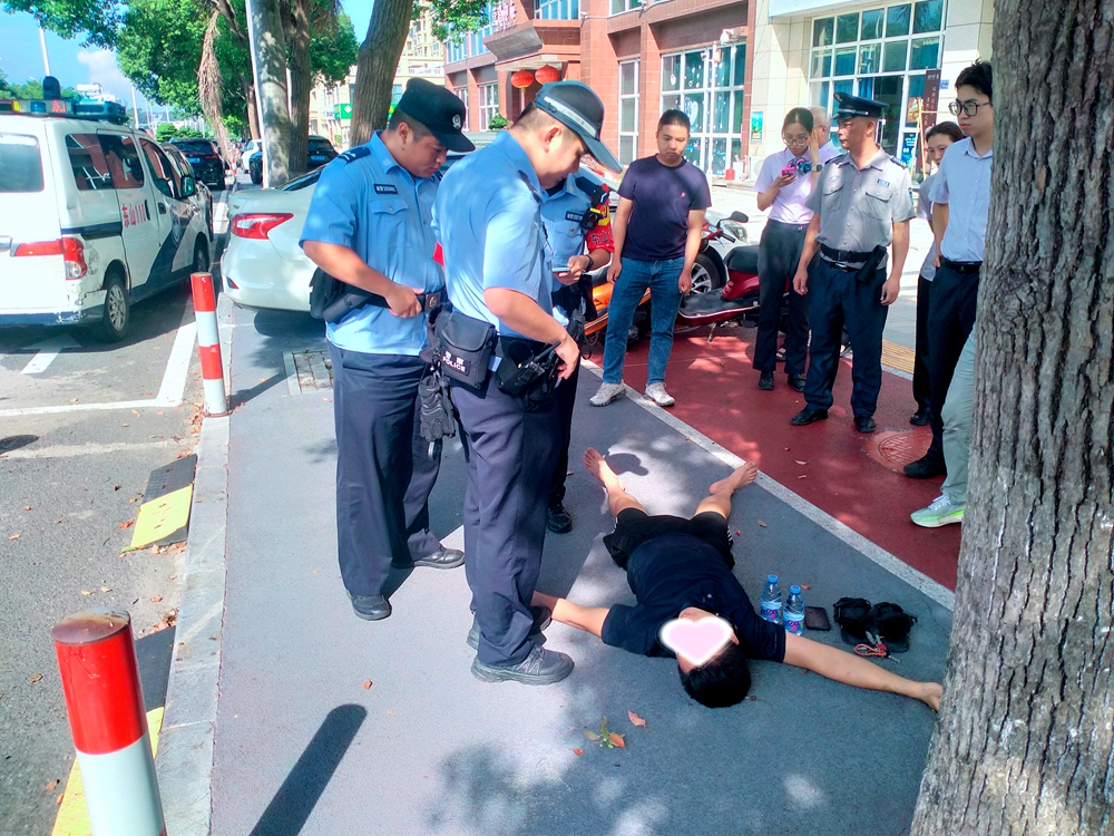 营业网点门前遇醉酒男子 农行漳州东山支行员工暖心救助显担当