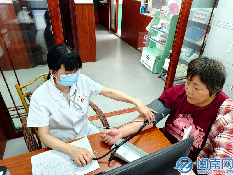 苏武燕：十八载 只为给乡亲们的健康多一份保障