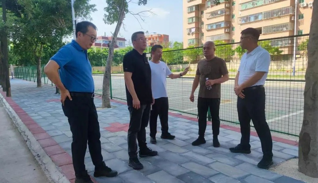 永和镇主要领导带队开展住宅小区管理品质专项提升行动调研调度