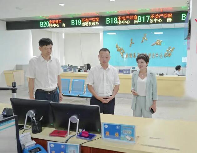 南靖县领导调研营商环境和机关效能建设工作