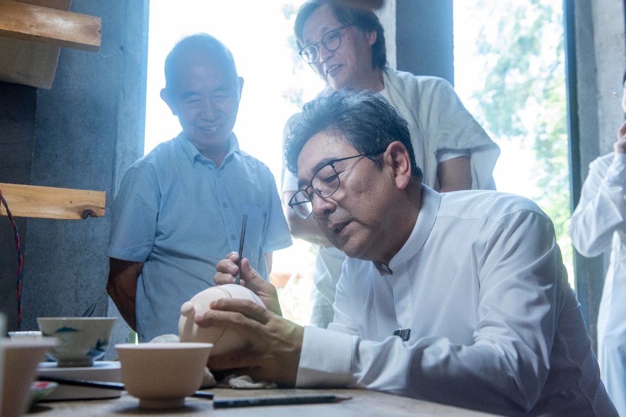 水均益：探访月记窑 体验“中国白”非遗文化