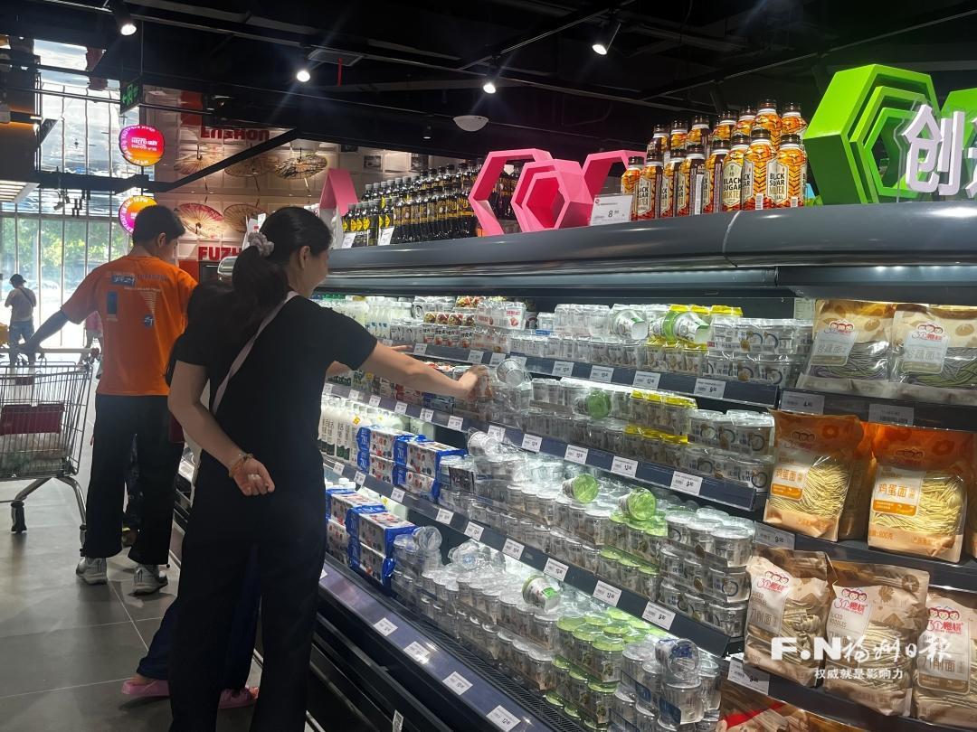 福州商超部分乳制品配料表已難見“復原乳”