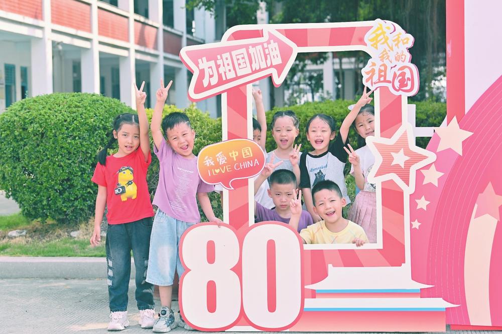 开学啦！学校暖心迎新