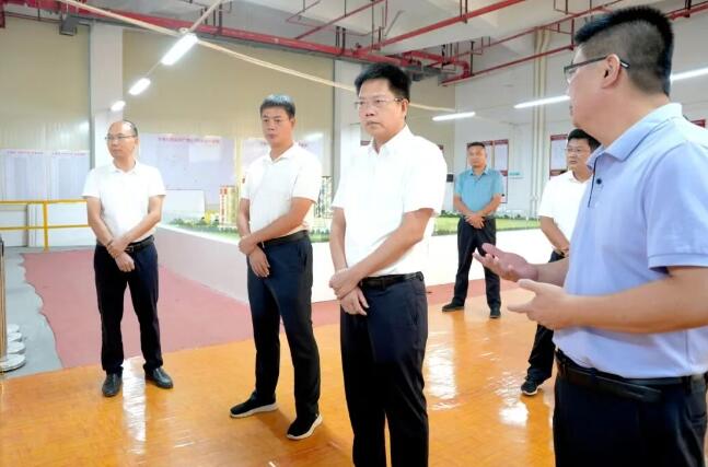 云霄县委县政府主要领导带队调研城市更新工作