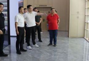 洛江區(qū)政府區(qū)長(zhǎng)郭寧帶隊(duì)深入雙陽(yáng)街道、河市鎮(zhèn)調(diào)研民營(yíng)經(jīng)濟(jì)發(fā)展情況