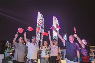退役军人登船看厦门 追忆军旅岁月礼赞盛世中华