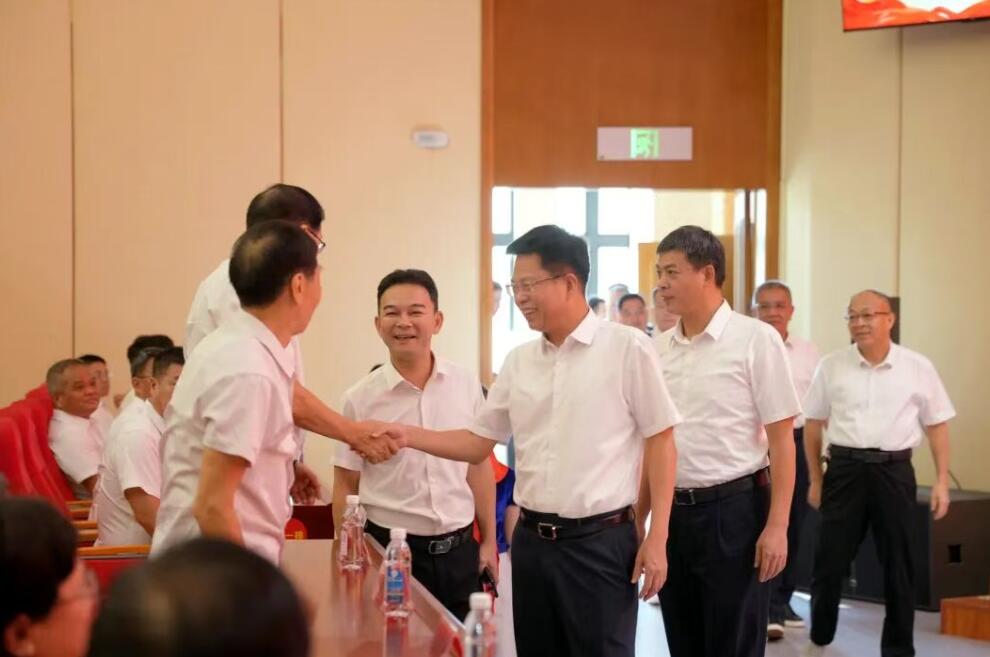 云霄县举行庆祝2025年教师节大会