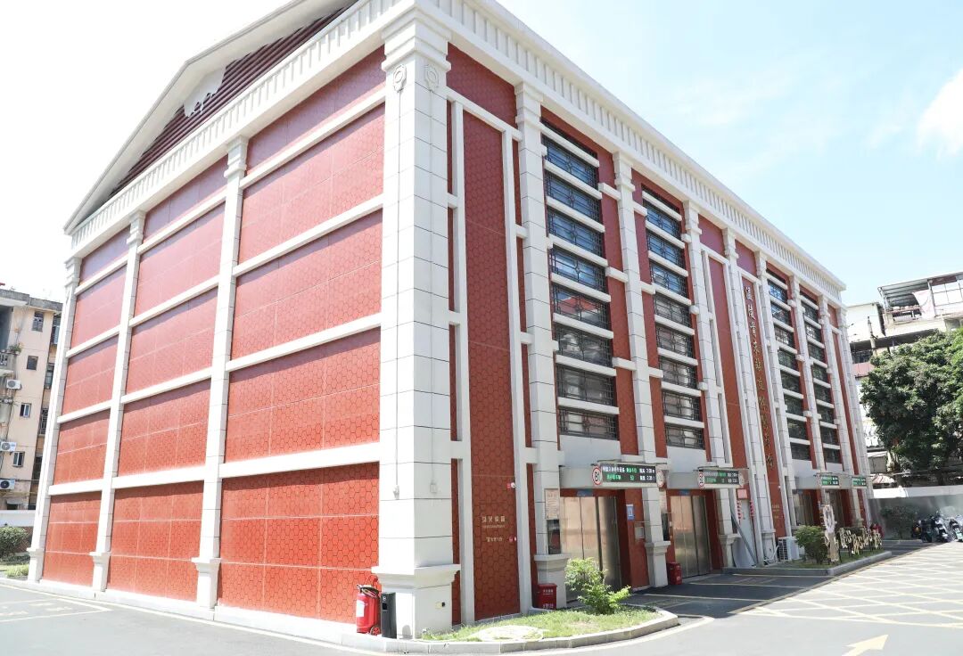 鲤城区礼让巷“藏”了一座智慧立体停车场