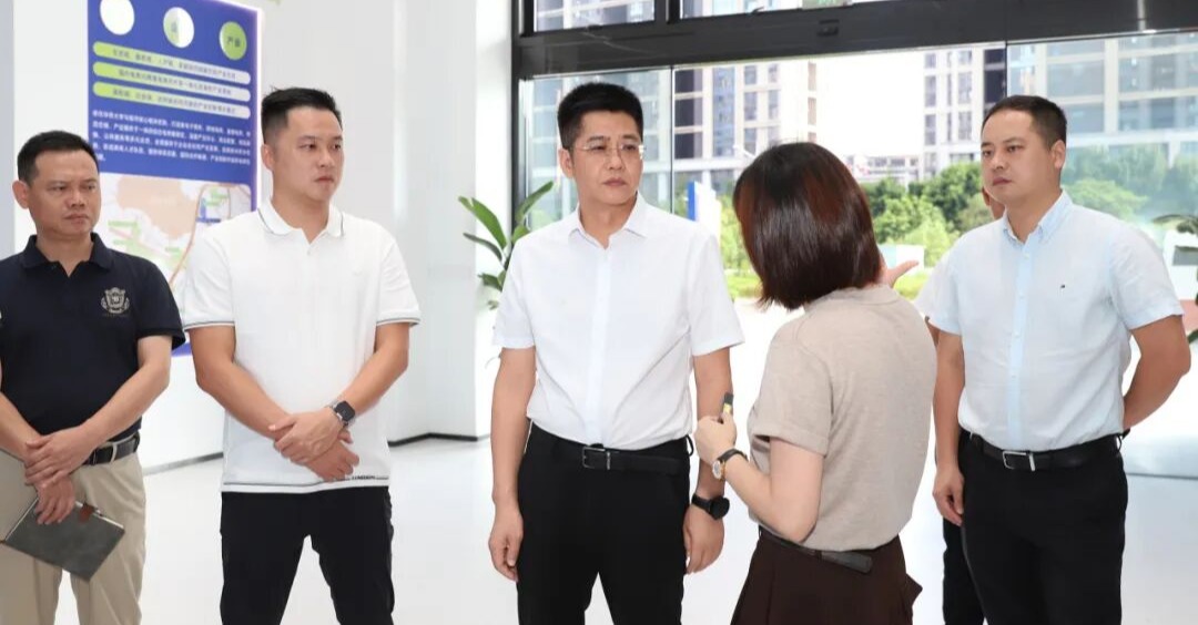 丰泽区委主要领导调研内外贸经济、“5610”专项行动特色产业社区提级等工作