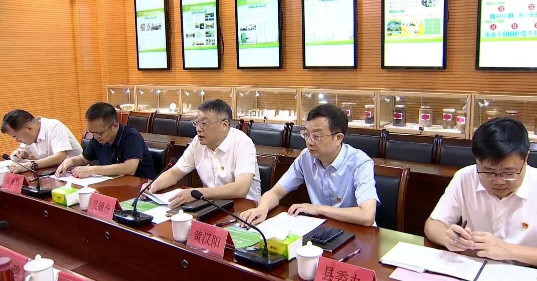 吳毓舟到福建農(nóng)林大學(xué)泉州安溪校區(qū)調(diào)研