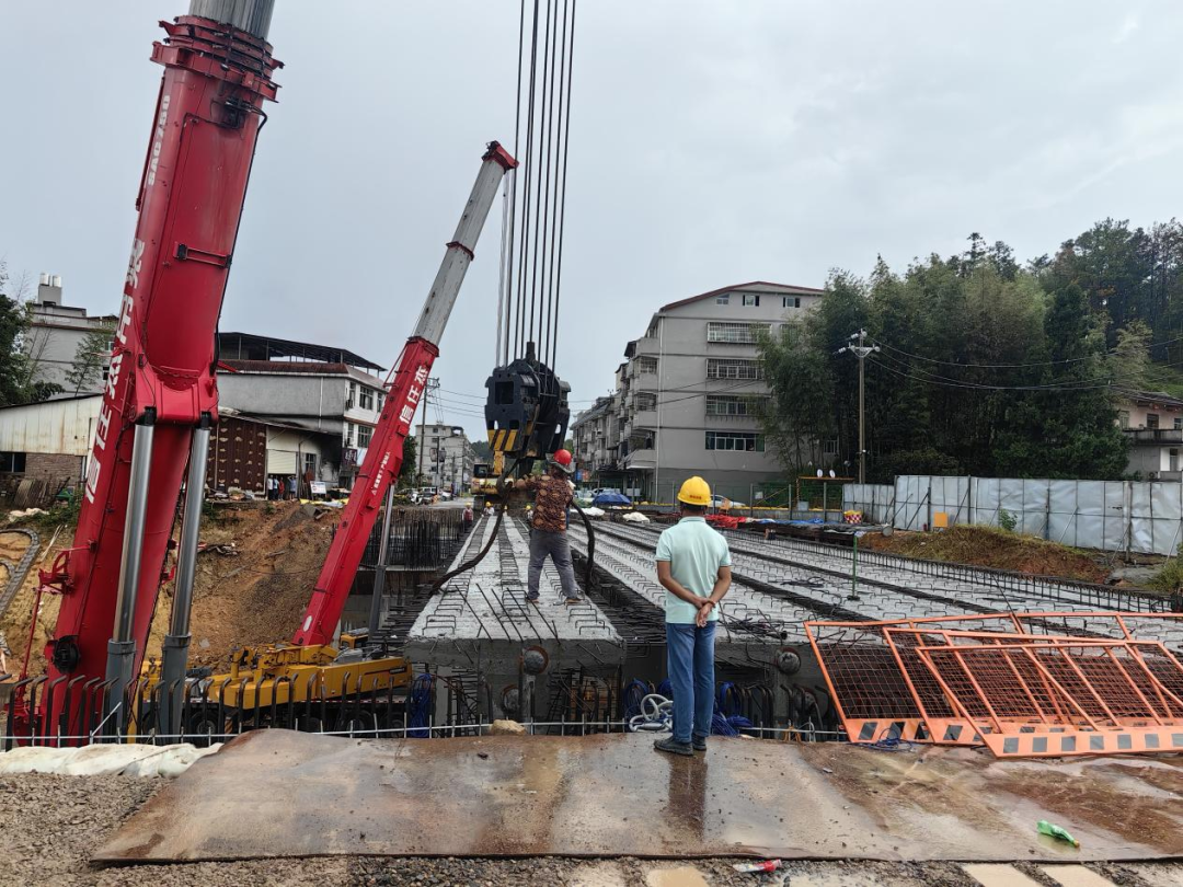 双节献礼！政永高速公路德化段项目预制梁架设全线收官