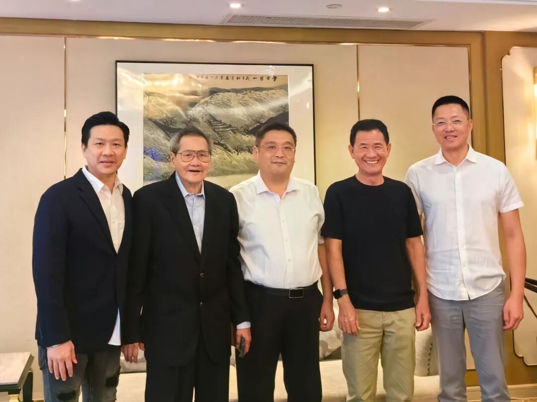 漳州台商投资区党工委书记会见台商区籍海外乡亲贤达人士代表