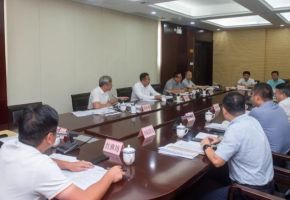 德化縣委書記方俊欽調(diào)研夜間經(jīng)濟(jì)工作