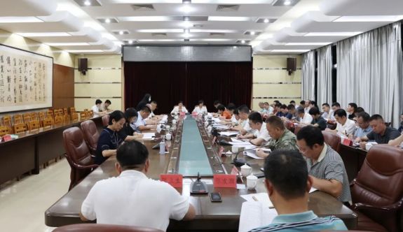 詔安縣委常委會召開會議