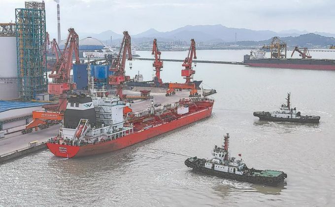福建口岸首次出口大豆油