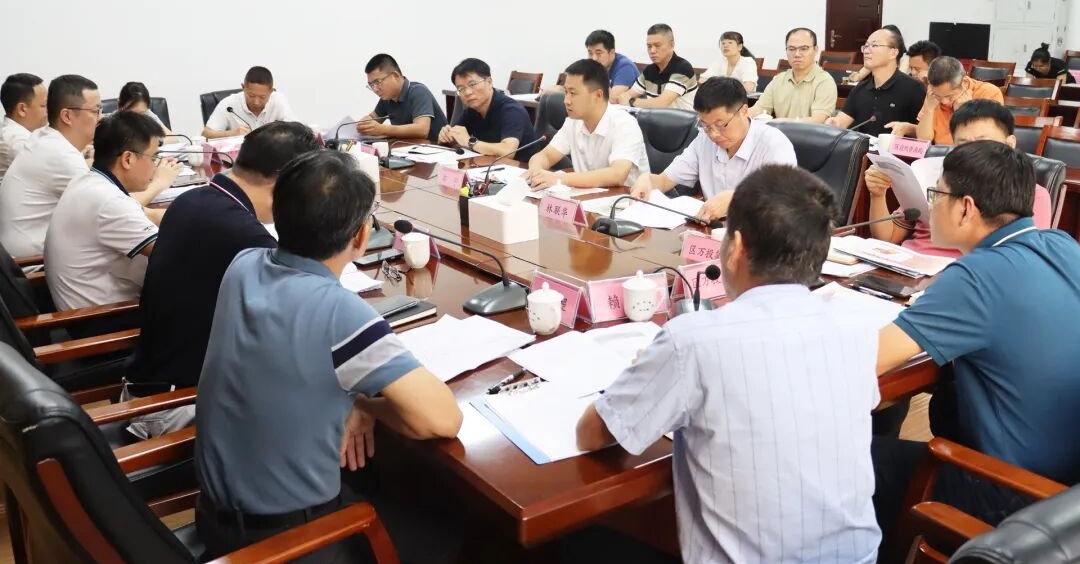 洛江區政府區長郭寧與泉州城建集團一行洽談城市更新項目合作事宜