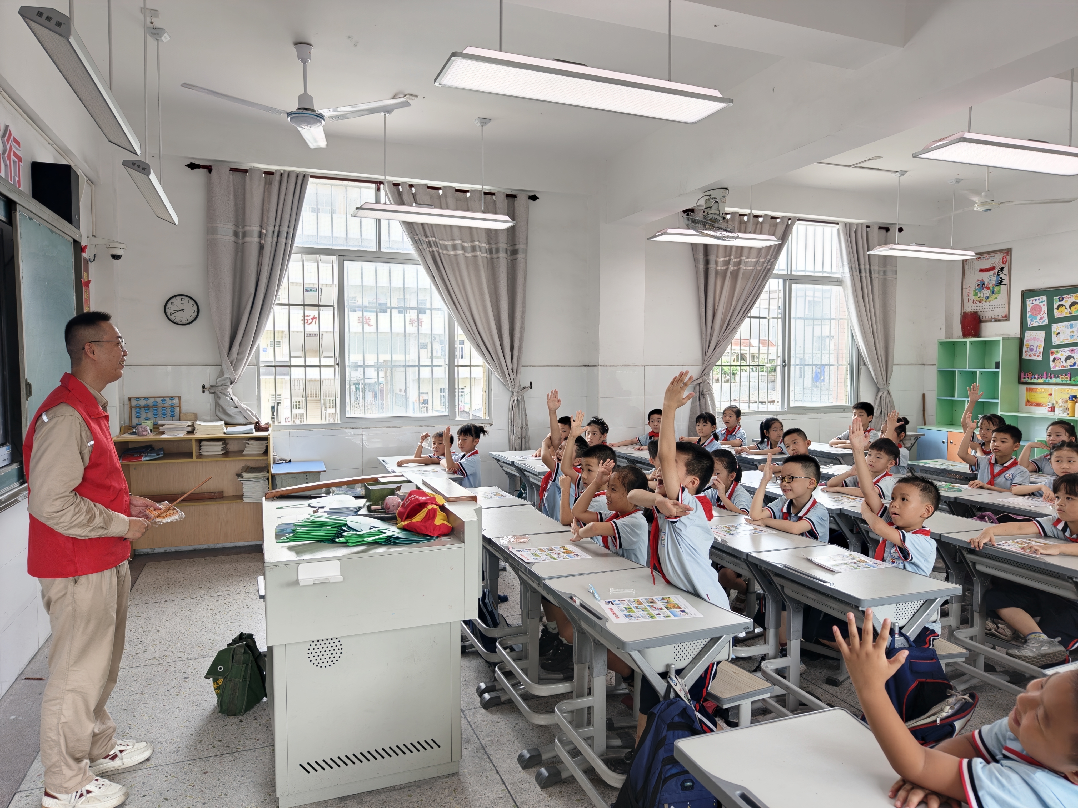 国网东山县供电公司：电力护航 安全用电进学堂 