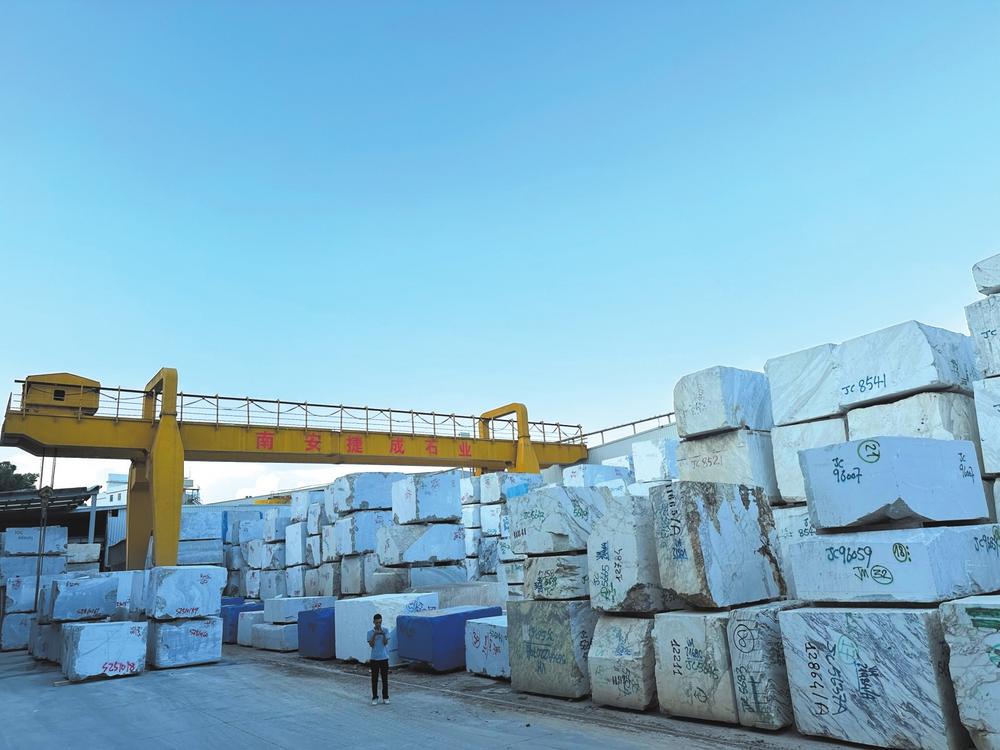 石材市场换“主色调”白石成了“香饽饽”