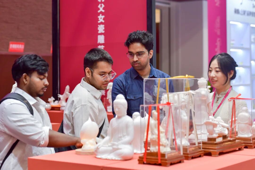 德化瓷博会成产业协作“黄金纽带” 第六届德化陶瓷博览会圆满落幕