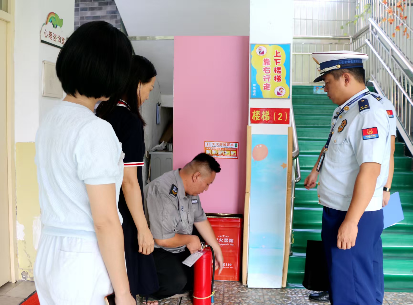 诏安县消防救援大队开展辖区校园消防安全隐患排查工作