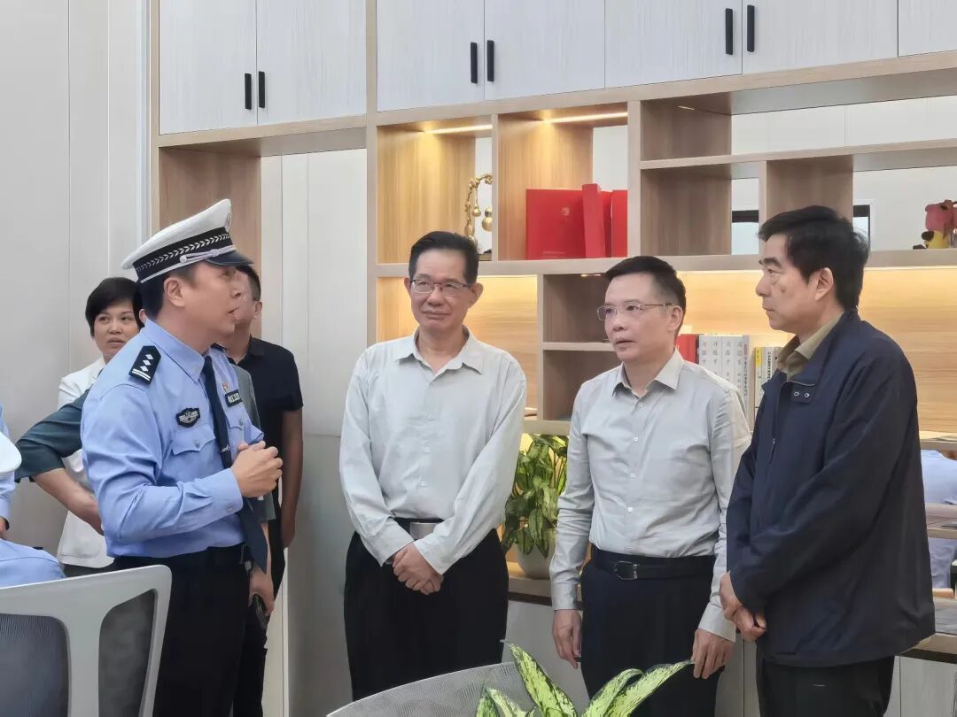 省政协社法委一行来洛江开展专题调研