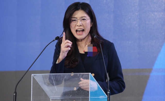 郑丽文就职，马英九落泪，国民党前民代赞：振奋人心