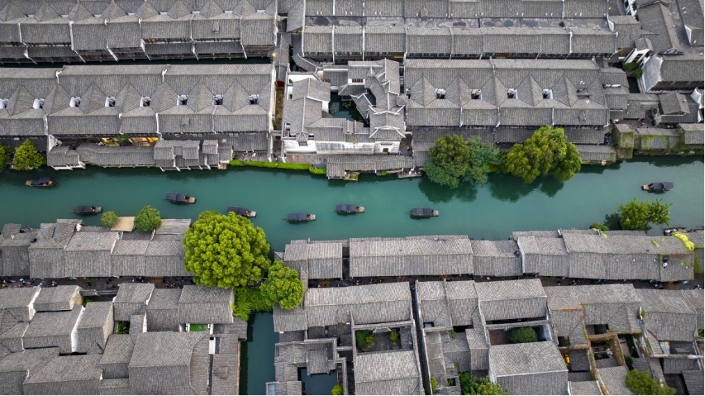 電子商務(wù)，全球“聯(lián)動(dòng)”