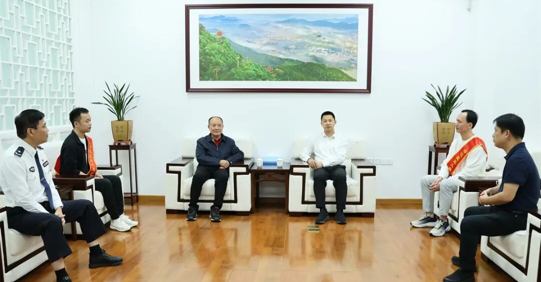 2025年度洛江区见义勇为先进个人座谈会召开