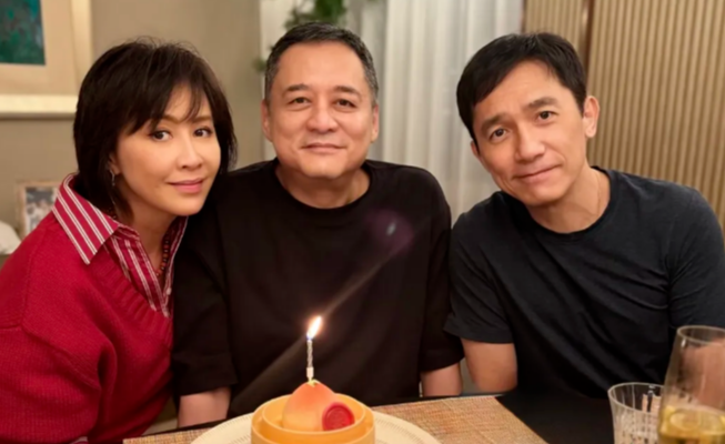 刘嘉玲、梁朝伟夫妇为张叔平庆生