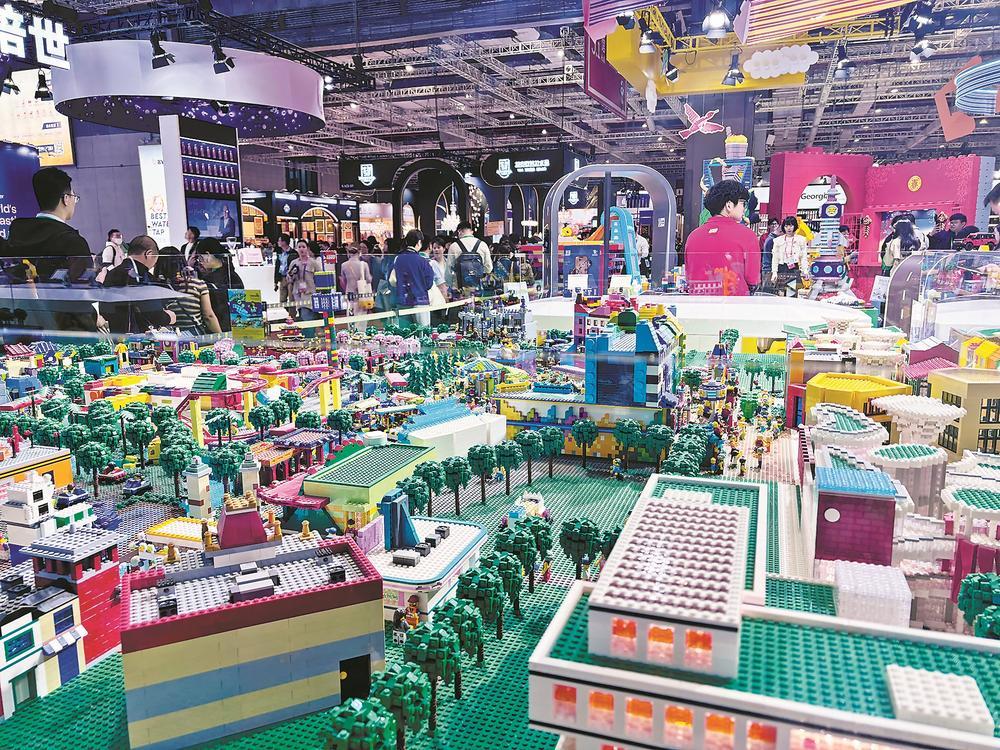 福建交易团闪耀进博舞台 诠释“敢拼会赢”