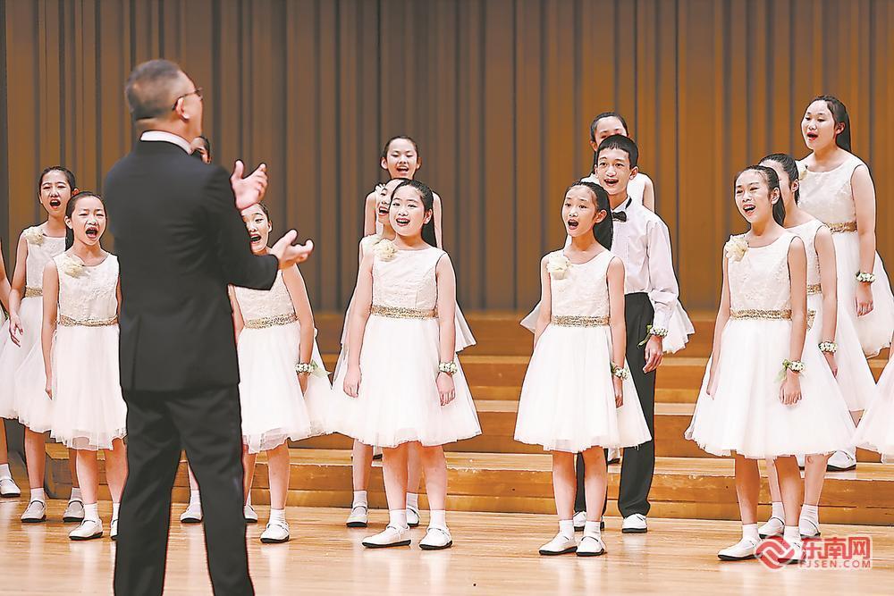 福建省在第二十届群星奖中创下历史佳绩——春犁沃土 秋摘星芒