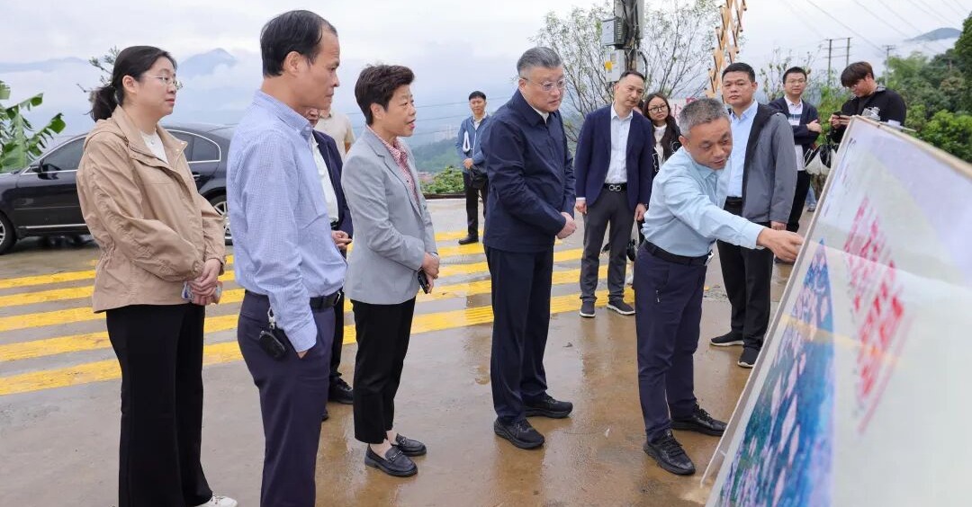 吴毓舟带队到凤城镇调研闽台乡建乡创工作