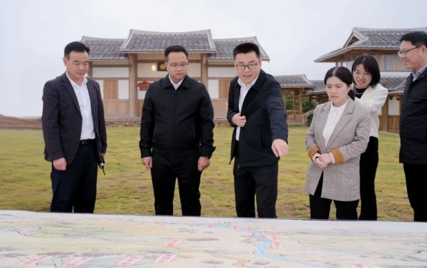 德化縣委書記方俊欽到大銘鄉宣講黨的二十屆四中全會精神并調研鄉村振興、文化遺址改造提升工作