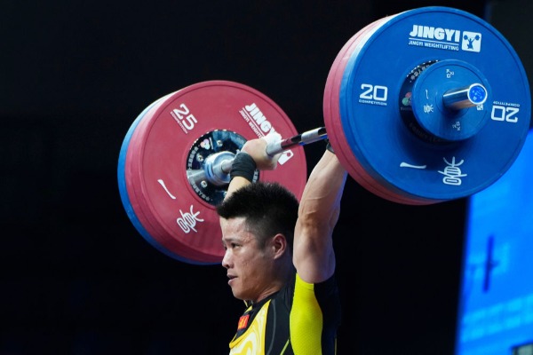 全运会｜举重：两届奥运冠军李发彬轻松卫冕