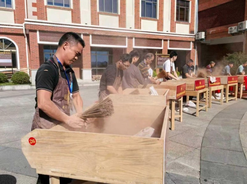 香聚匠心 技创未来 第六届泉州市制香行业职工技能竞赛暨永春香品展示订货会举行