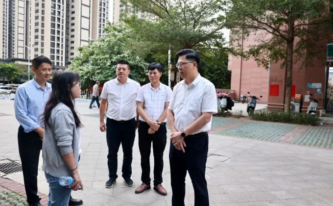 漳州高新区领导调研推进“好房子、好服务、好小区”建设