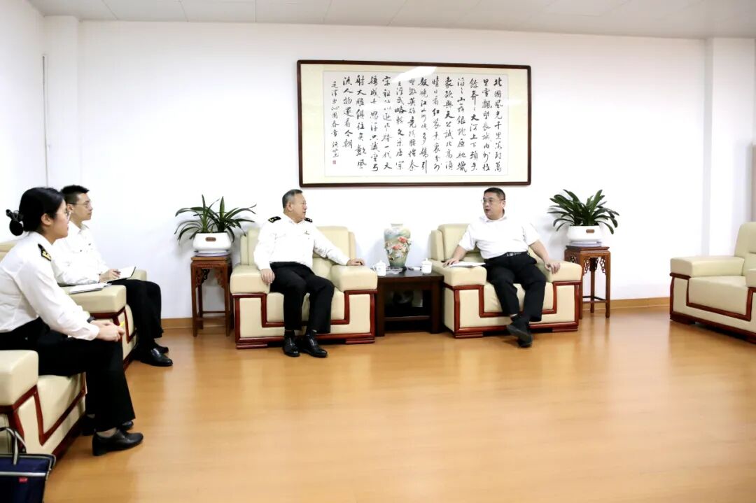 漳州台商区党工委书记会见漳州海关关长庞林一行