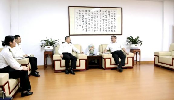 漳州臺商區(qū)黨工委書記會見漳州海關(guān)關(guān)長龐林一行