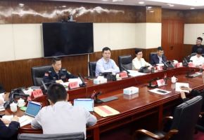 豐澤區(qū)政府常務(wù)會(huì)議、黨組（擴(kuò)大）會(huì)議和理論學(xué)習(xí)中心組學(xué)習(xí)會(huì)召開(kāi)