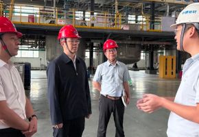 泉港區(qū)政府主要領(lǐng)導(dǎo)在峰尾鎮(zhèn)宣講黨的二十屆四中全會(huì)精神并調(diào)研