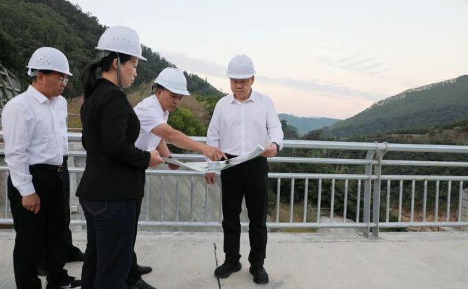 南靖县领导调研城区饮用水饮水扩容提升工程