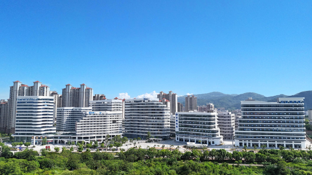 聚势赋能：从“园区引凤”到“产业强链”的洛江实践—— 洛江区“十四五”工业经济蝶变记