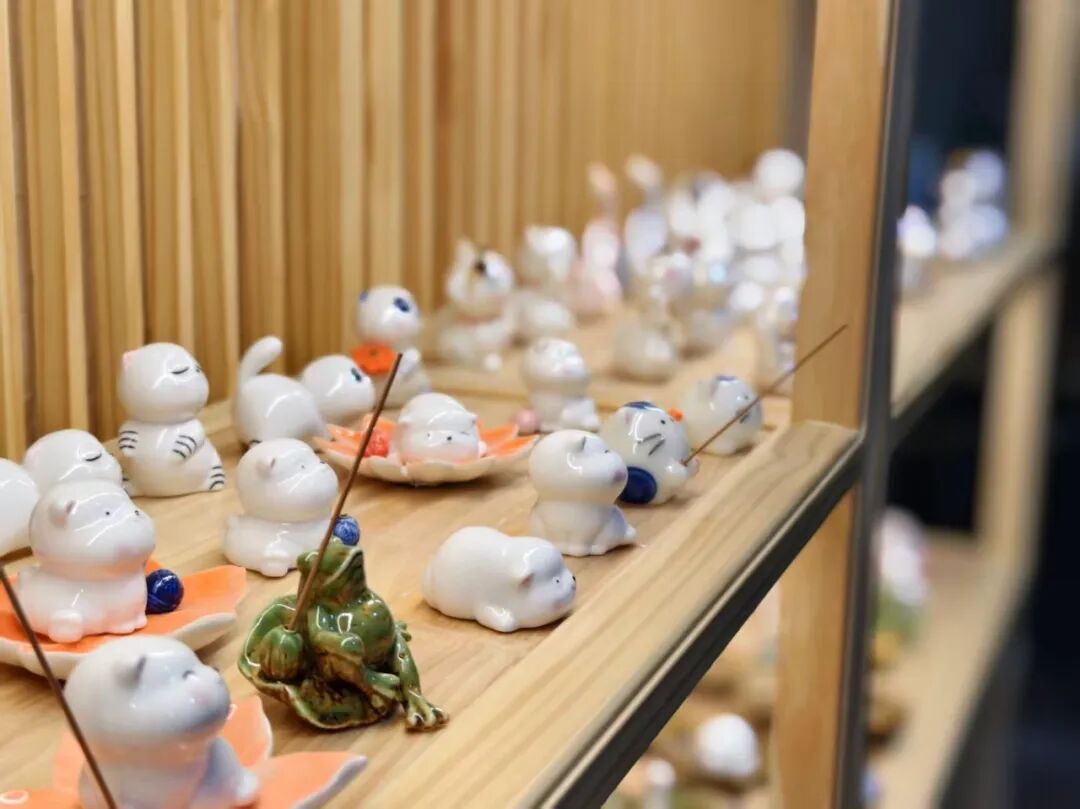 德化宠物陶瓷拓新途