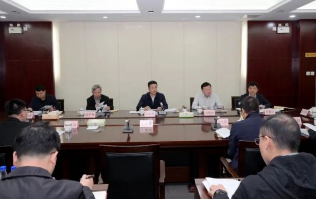 德化縣政府常務(wù)會議召開