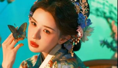 哈妮克孜古风大片冲上热搜 网友：哈妃回宫