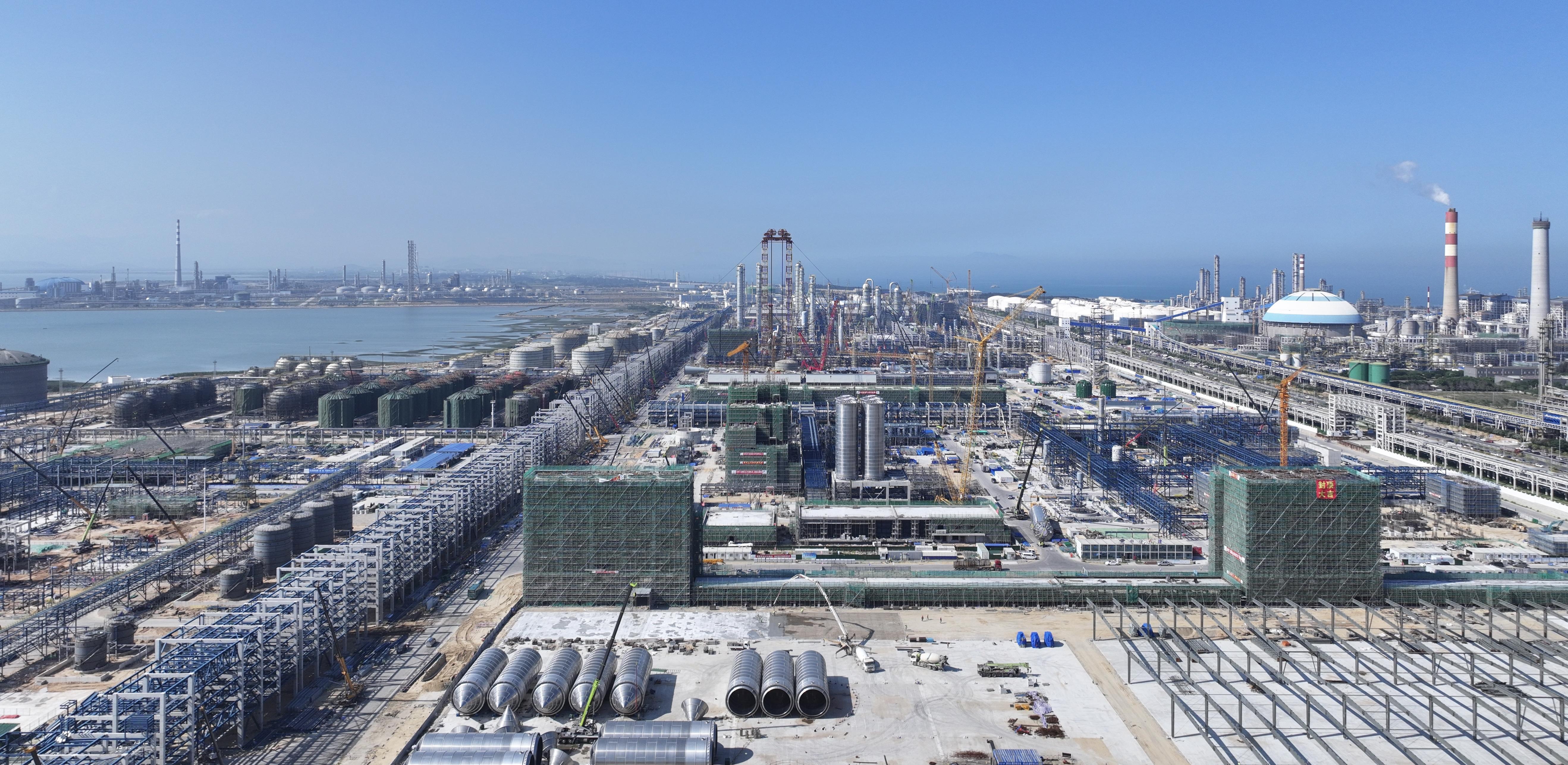 一座智慧石化基地的绿色跃迁