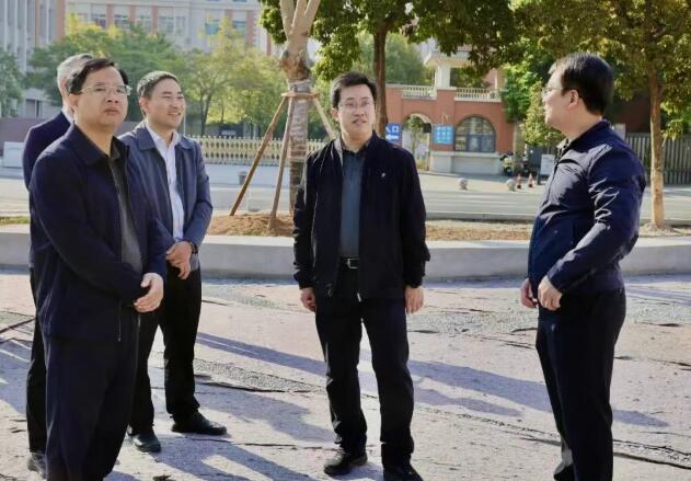 长泰区委书记调研督导民生项目建设工作