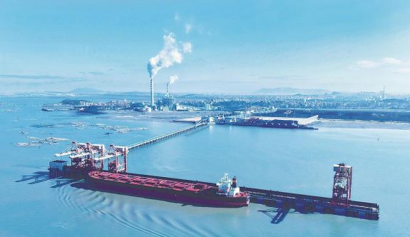 東吳港區海鐵聯運年發運量首破千萬噸