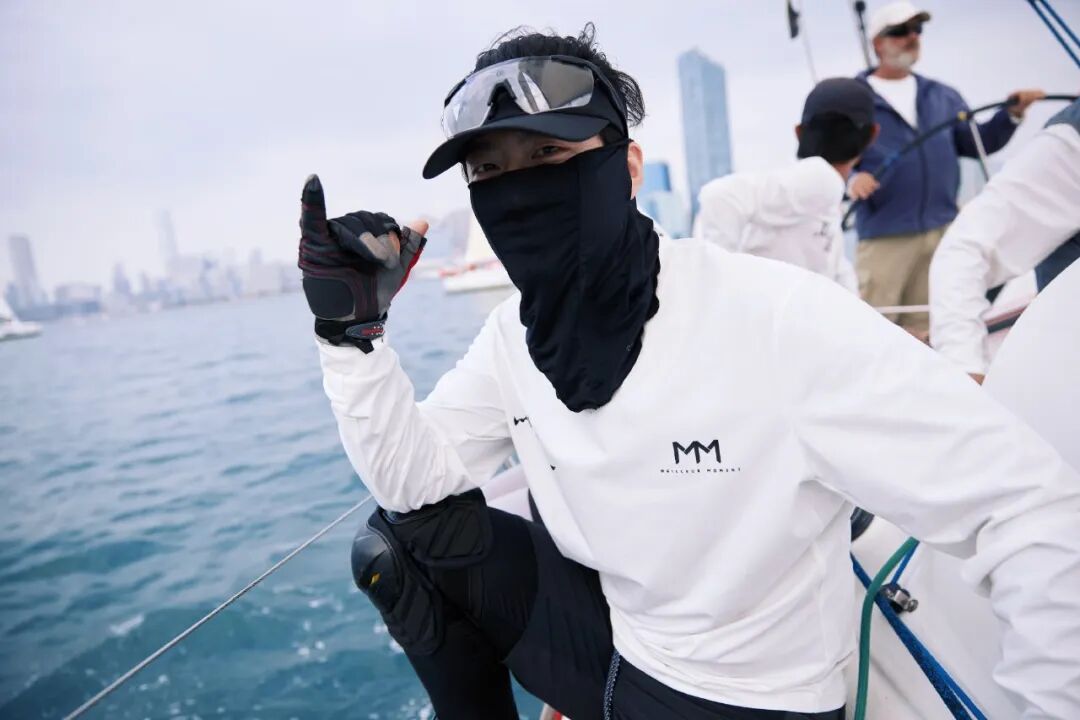 演員竇驍船隊(duì)，奪得中國杯帆船賽博納多40.7組第一名