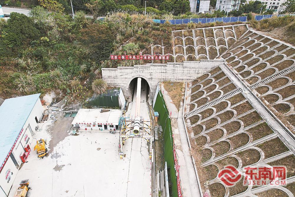 福州港口后方铁路项目大樟隧道月底进度将实现过半